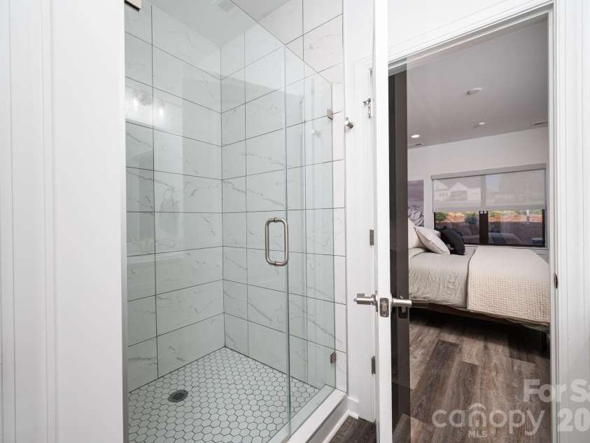 148 Shields Drive, Lincolnton, NC 28092.  MLS# CAR4357341, YatesRealty ID 12083. Tile shower