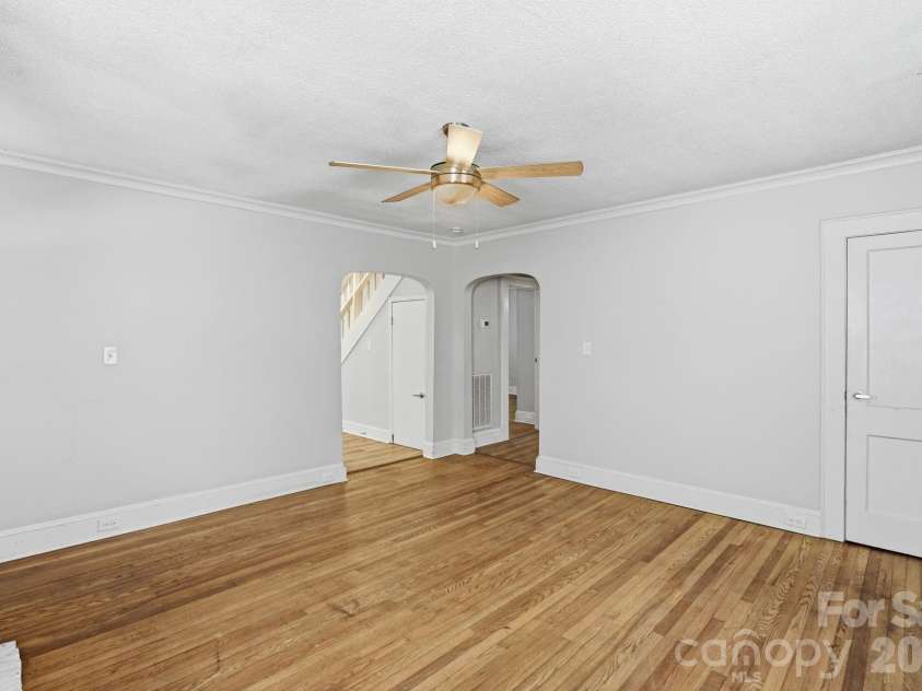 8825 Mcclure Circle, Charlotte, NC 28216.  MLS# CAR4366009, YatesRealty ID 12084. 