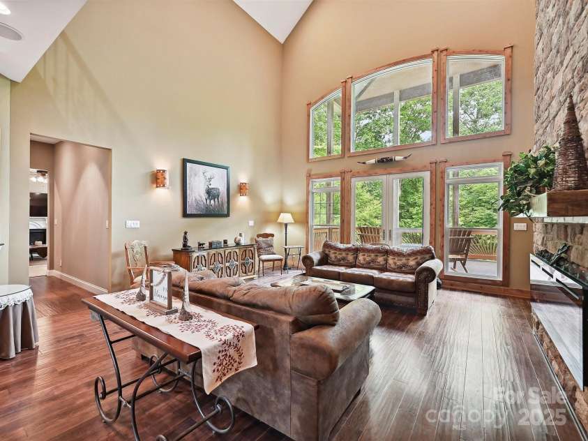1140 Fern Hill Road, Mooresville, NC 28117.  MLS# CAR4255290, YatesRealty ID 12085. Expansive 2 story great room