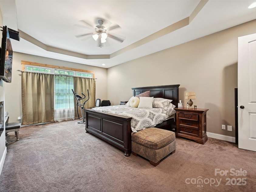 1140 Fern Hill Road, Mooresville, NC 28117.  MLS# CAR4255290, YatesRealty ID 12085. Primary suite w tray ceiling and fan