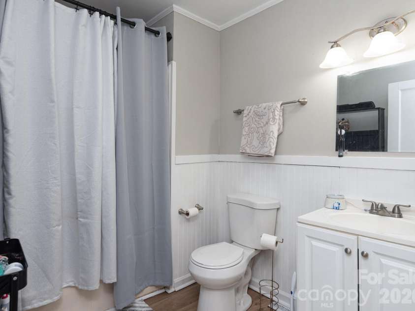 33 Central Heights Drive, Concord, NC 28025.  MLS# CAR4369594, YatesRealty ID 12085. 