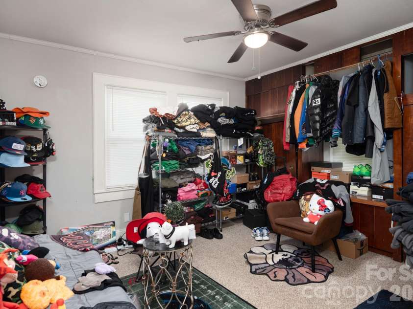 33 Central Heights Drive, Concord, NC 28025.  MLS# CAR4369594, YatesRealty ID 12085. 
