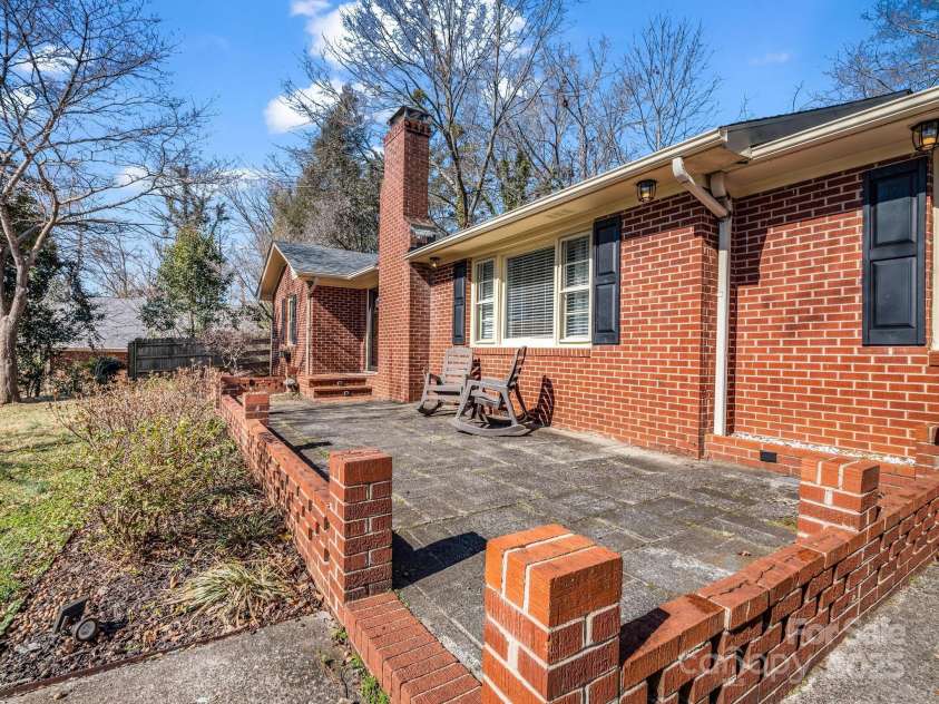 142 Fernwood Circle, Rutherfordton, NC 28139.  MLS# CAR4223337, YatesRealty ID 12086. 