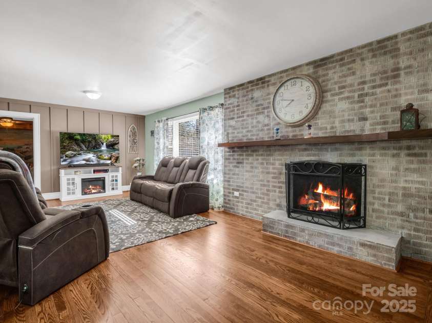 142 Fernwood Circle, Rutherfordton, NC 28139.  MLS# CAR4223337, YatesRealty ID 12086. 