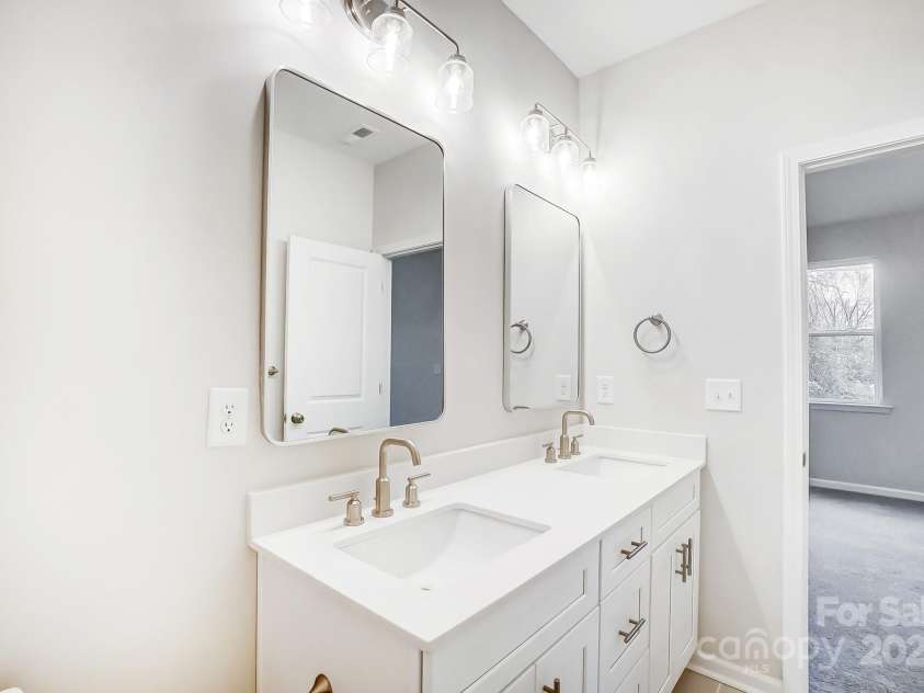 112 Bickett Avenue, Gastonia, NC 28052.  MLS# CAR4255271, YatesRealty ID 12088. 