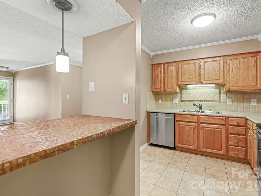 1051 Churchill Downs Court, Charlotte, NC 28211.  MLS# CAR4368893, YatesRealty ID 12089. 