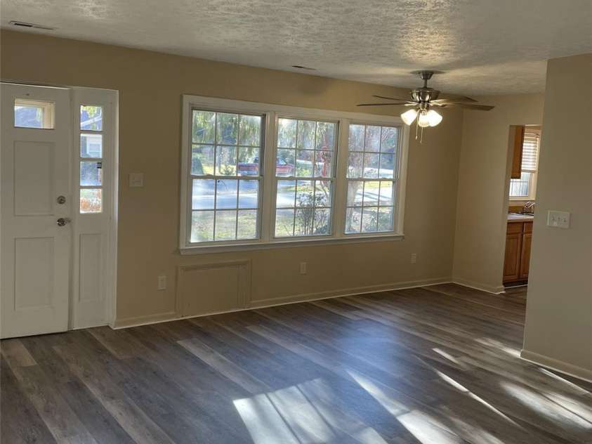 621 Price Road, Hendersonville, NC 28739.  MLS# CAR4245702, YatesRealty ID 1209. 