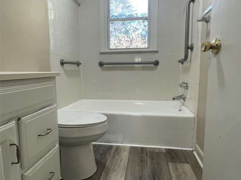 621 Price Road, Hendersonville, NC 28739.  MLS# CAR4245702, YatesRealty ID 1209. 