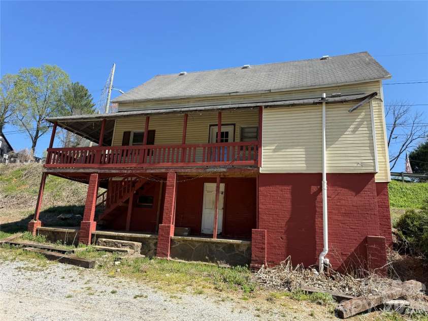 100 Hickory Street, Rhodhiss, NC 28667.  MLS# CAR4369313, YatesRealty ID 12090. 