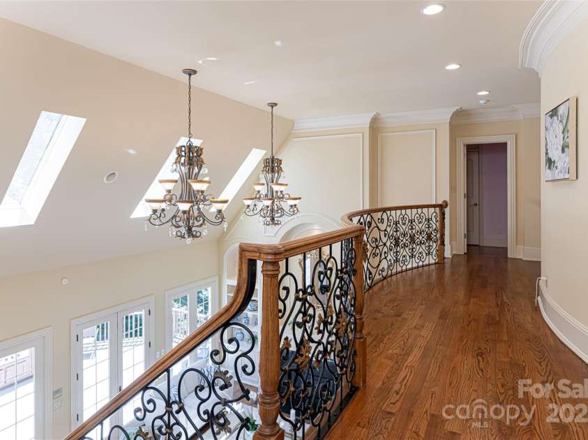 2005 Viburnum Lane, Asheville, NC 28803.  MLS# CAR4151623, YatesRealty ID 12090. 