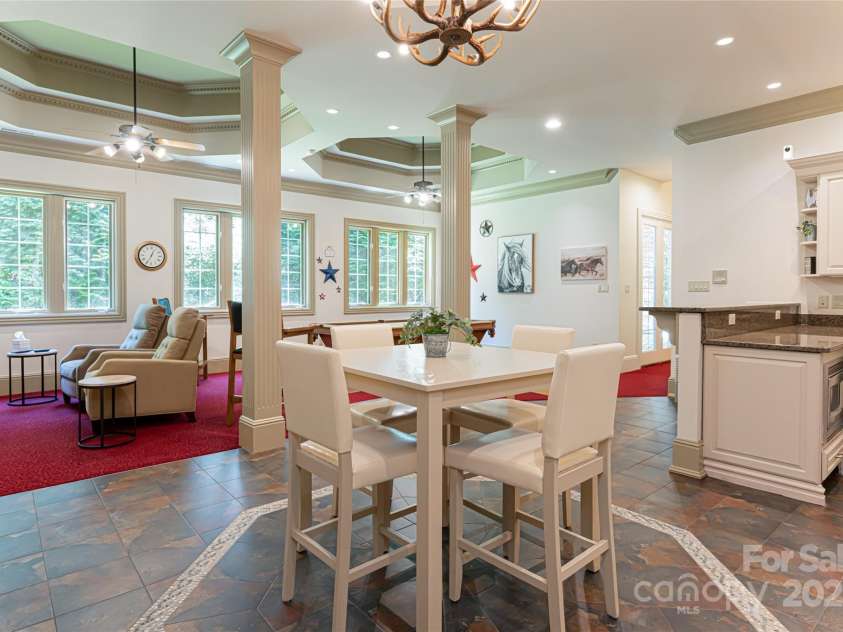 2005 Viburnum Lane, Asheville, NC 28803.  MLS# CAR4151623, YatesRealty ID 12090. 