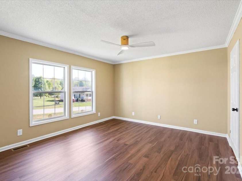 1058 Canada Drive, Dallas, NC 28034.  MLS# CAR4244603, YatesRealty ID 12091. 