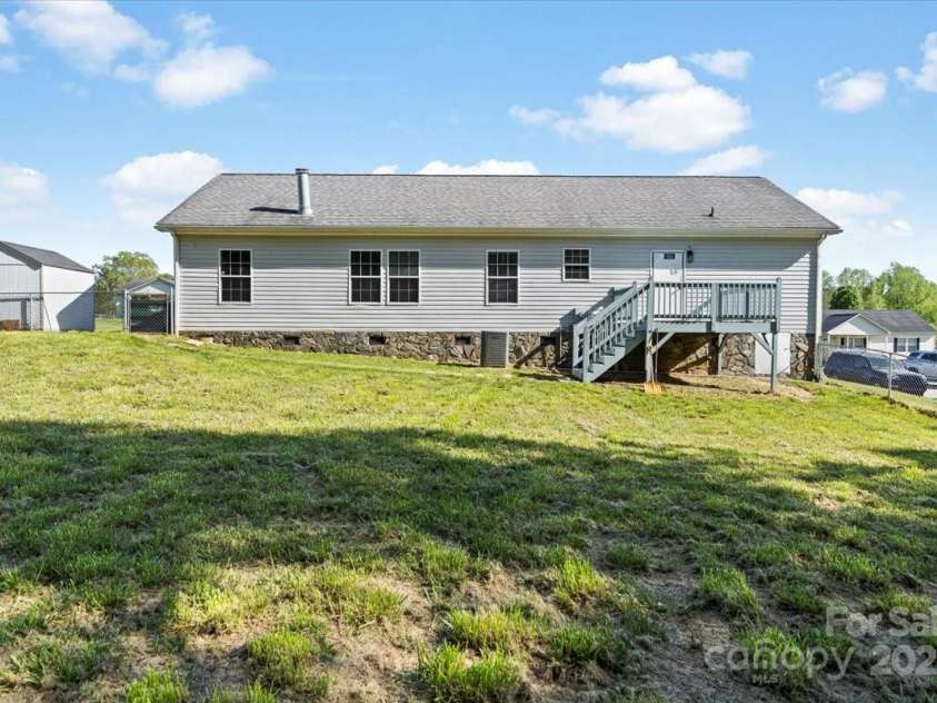 1058 Canada Drive, Dallas, NC 28034.  MLS# CAR4244603, YatesRealty ID 12091. 