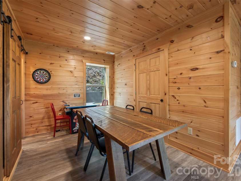 356 Walnut Cove Ridge, Bryson City, NC 28713.  MLS# CAR4370436, YatesRealty ID 12091. 