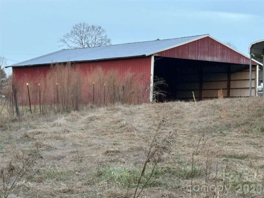 560 Fayette Road, York, SC 29745.  MLS# CAR4370454, YatesRealty ID 12092. 