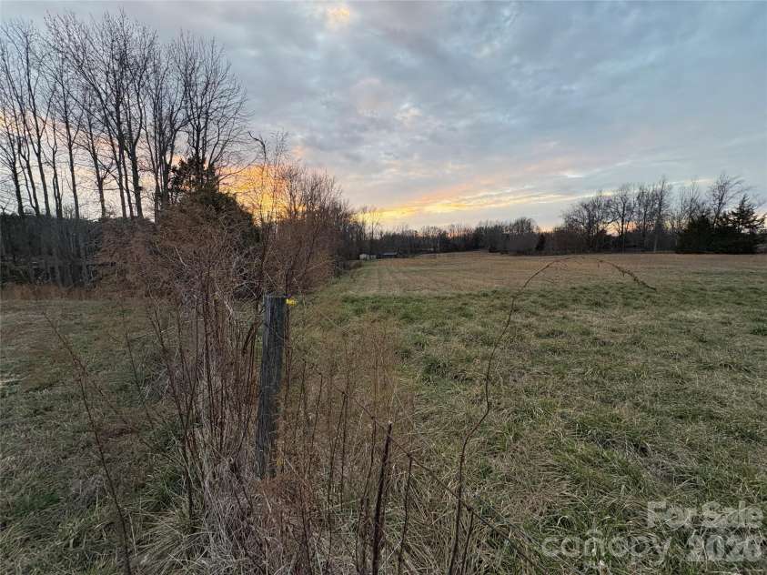 560 Fayette Road, York, SC 29745.  MLS# CAR4370454, YatesRealty ID 12092. 