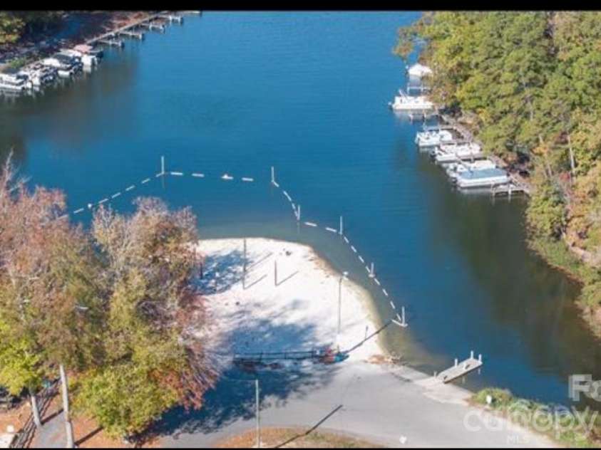131 Landlubber Trail, Mount Gilead, NC 27306.  MLS# CAR4369402, YatesRealty ID 12093. Community Beach