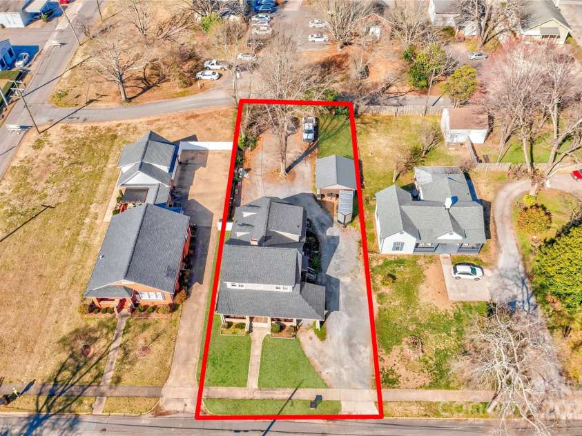 624 Washington Street, Shelby, NC 28150.  MLS# CAR4232068, YatesRealty ID 12093. 