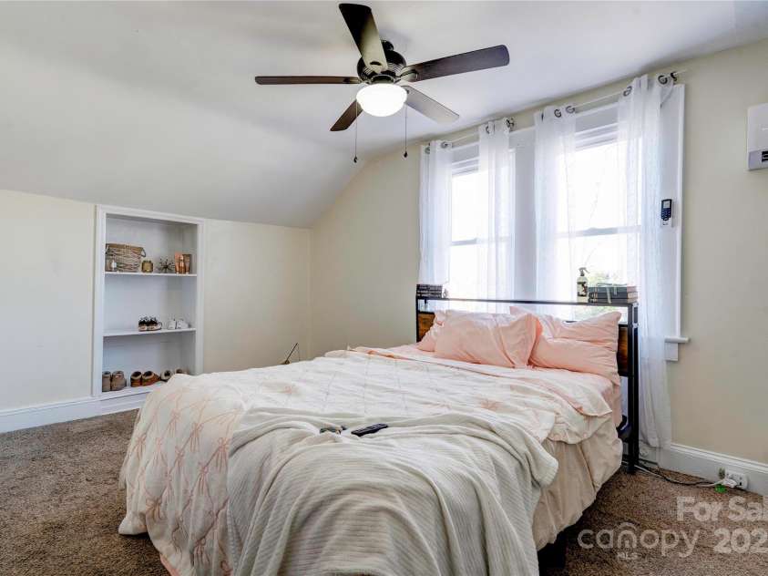 624 Washington Street, Shelby, NC 28150.  MLS# CAR4232068, YatesRealty ID 12093. Unit D