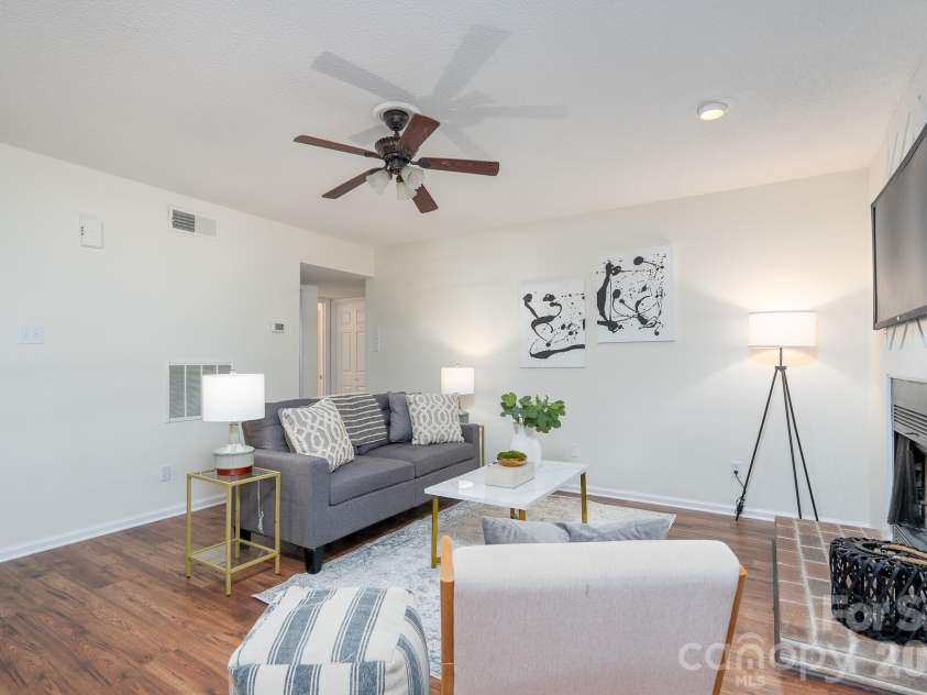 7309 Winery Lane, Charlotte, NC 28227.  MLS# CAR4368216, YatesRealty ID 12094. 