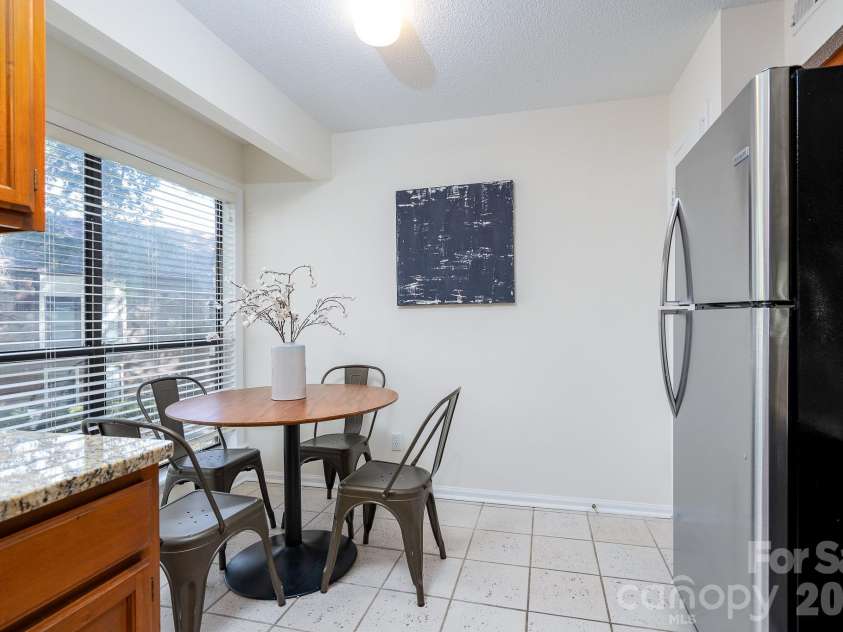 7309 Winery Lane, Charlotte, NC 28227.  MLS# CAR4368216, YatesRealty ID 12094. 