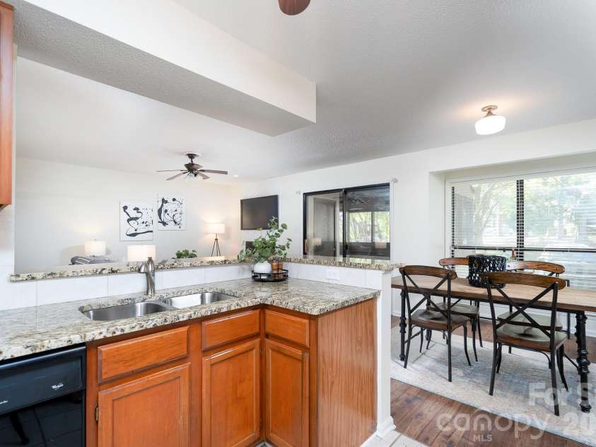 7309 Winery Lane, Charlotte, NC 28227.  MLS# CAR4368216, YatesRealty ID 12094. 