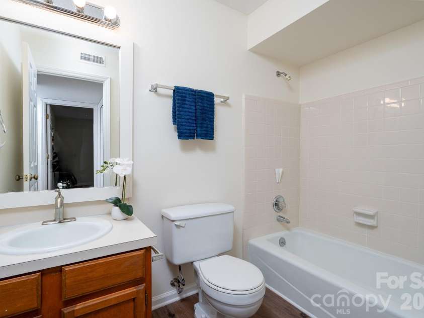7309 Winery Lane, Charlotte, NC 28227.  MLS# CAR4368216, YatesRealty ID 12094. 