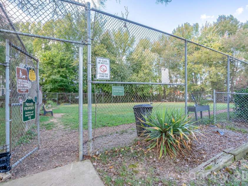7309 Winery Lane, Charlotte, NC 28227.  MLS# CAR4368216, YatesRealty ID 12094. 