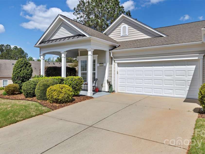 3008 Sweetleaf Drive, Fort Mill, SC 29707.  MLS# CAR4222297, YatesRealty ID 12095. 