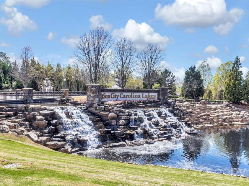 3008 Sweetleaf Drive, Fort Mill, SC 29707.  MLS# CAR4222297, YatesRealty ID 12095. 