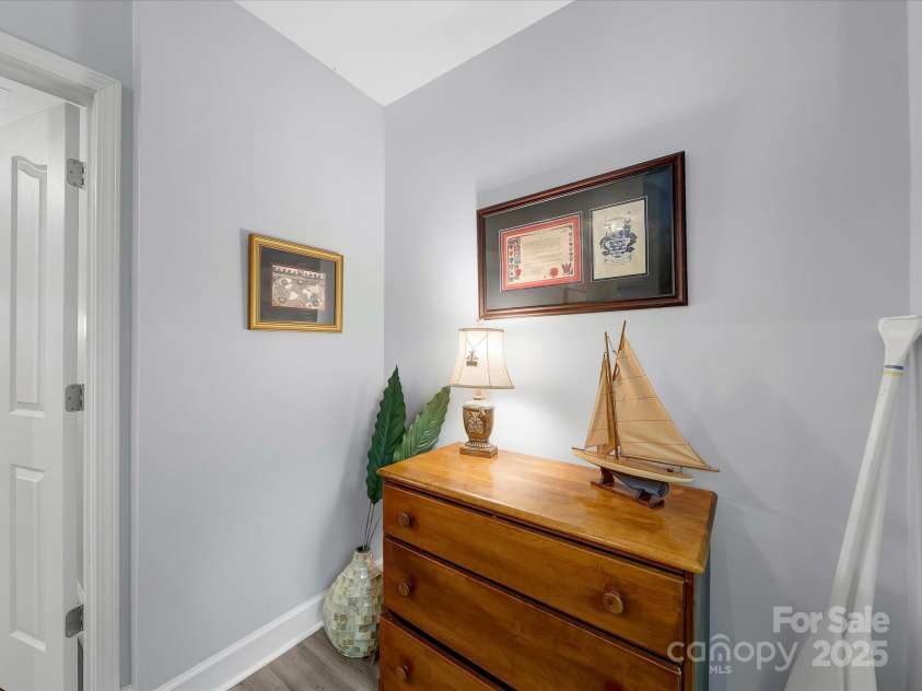 3133 English Sparrow Lane, Charlotte, NC 28210.  MLS# CAR4253692, YatesRealty ID 12096. Basement Foyer