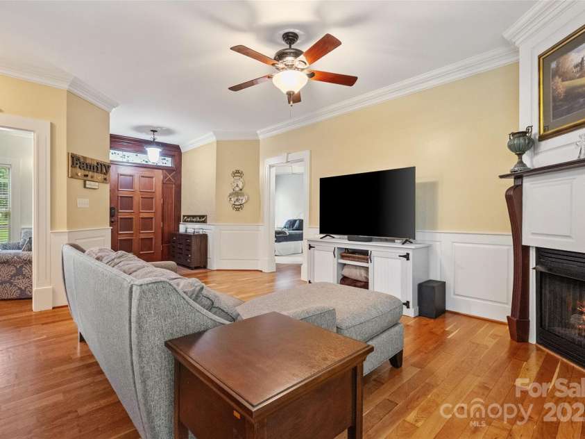 1669 Mary Ellen Drive, Fort Mill, SC 29708.  MLS# CAR4256765, YatesRealty ID 12097. 