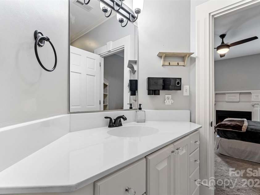 1669 Mary Ellen Drive, Fort Mill, SC 29708.  MLS# CAR4256765, YatesRealty ID 12097. 