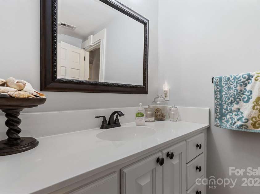 1669 Mary Ellen Drive, Fort Mill, SC 29708.  MLS# CAR4256765, YatesRealty ID 12097. 