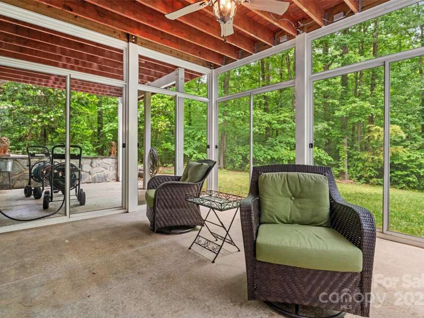 1669 Mary Ellen Drive, Fort Mill, SC 29708.  MLS# CAR4256765, YatesRealty ID 12097. 