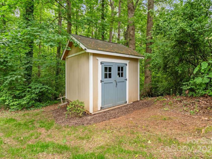 1669 Mary Ellen Drive, Fort Mill, SC 29708.  MLS# CAR4256765, YatesRealty ID 12097. 