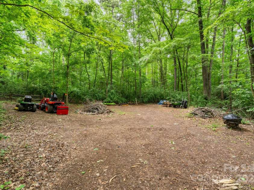 1669 Mary Ellen Drive, Fort Mill, SC 29708.  MLS# CAR4256765, YatesRealty ID 12097. 