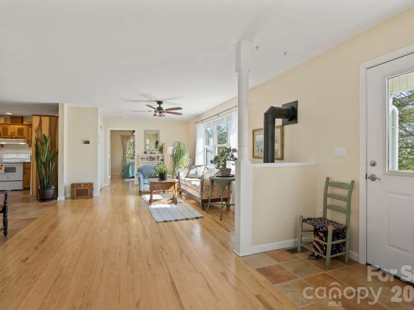 367 Crescent Street, Saluda, NC 28773.  MLS# CAR4369902, YatesRealty ID 12097. 