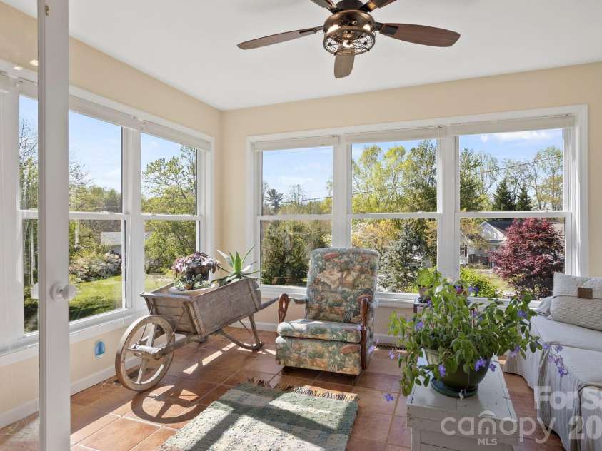 367 Crescent Street, Saluda, NC 28773.  MLS# CAR4369902, YatesRealty ID 12097. 