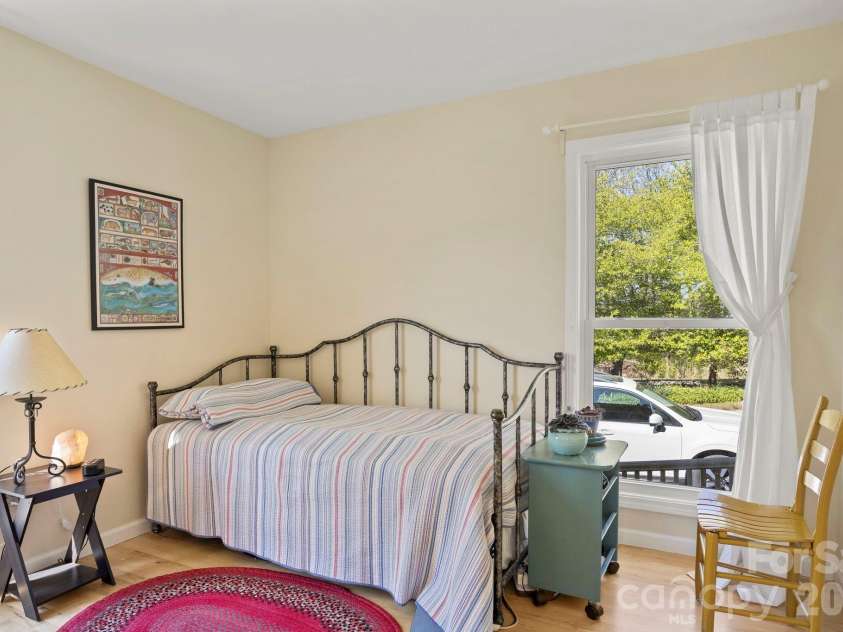 367 Crescent Street, Saluda, NC 28773.  MLS# CAR4369902, YatesRealty ID 12097. 