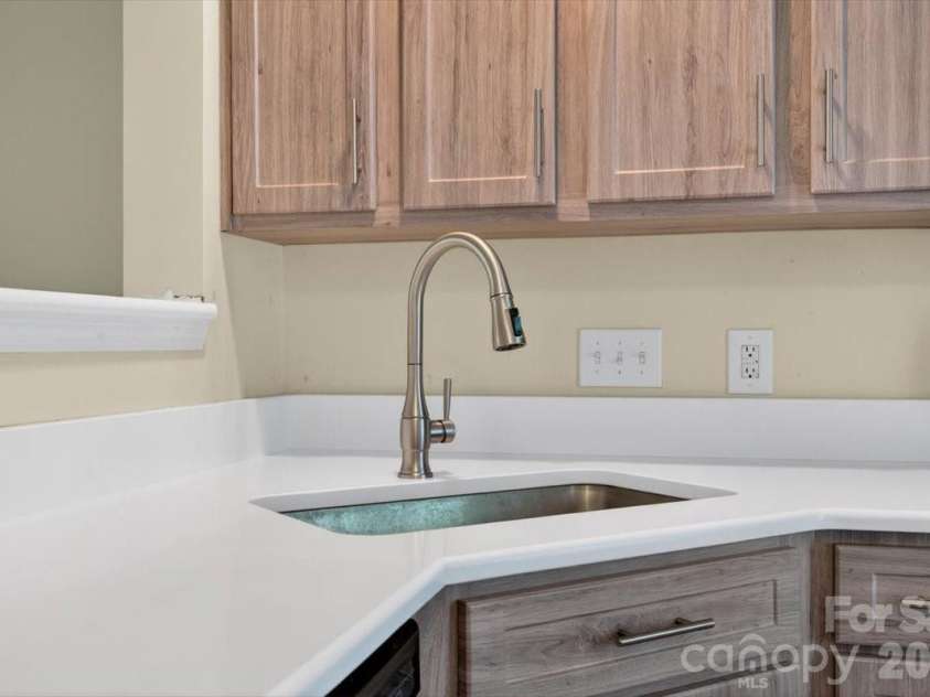 17035 Turning Stick Court, Charlotte, NC 28213.  MLS# CAR4370469, YatesRealty ID 12098. 