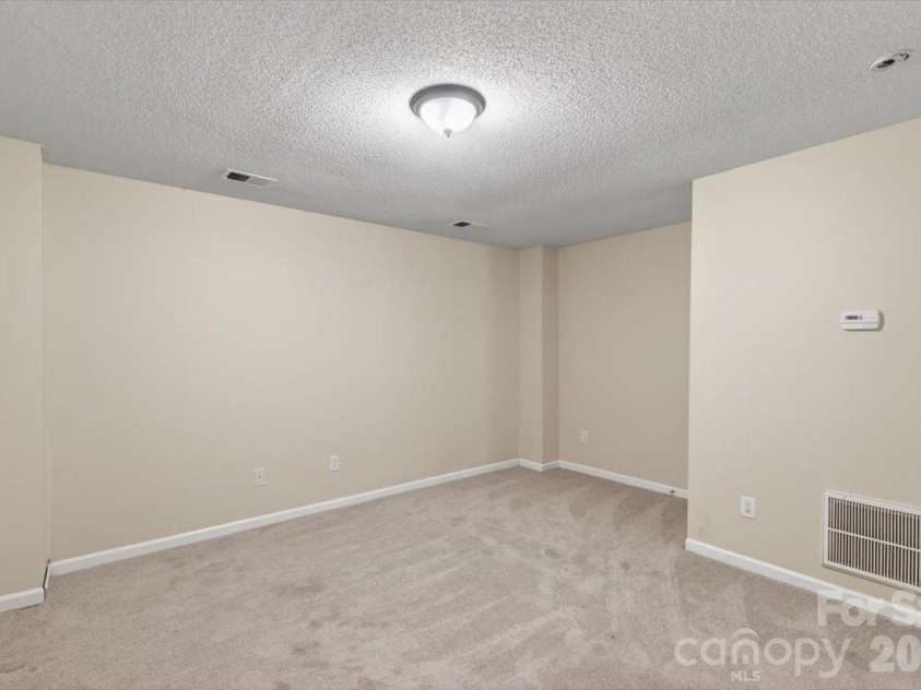 17035 Turning Stick Court, Charlotte, NC 28213.  MLS# CAR4370469, YatesRealty ID 12098. 