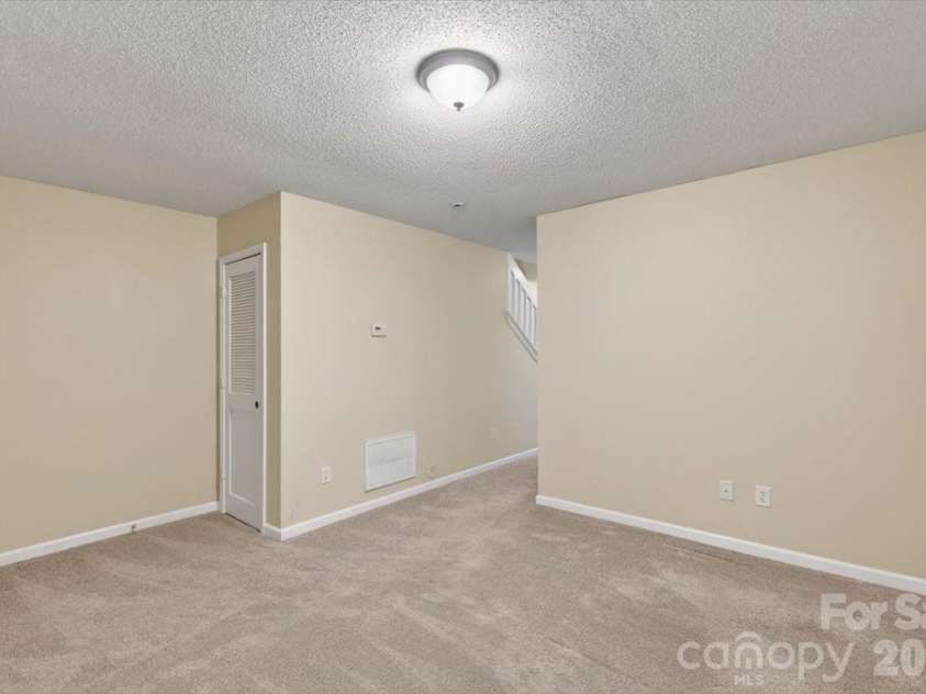17035 Turning Stick Court, Charlotte, NC 28213.  MLS# CAR4370469, YatesRealty ID 12098. 