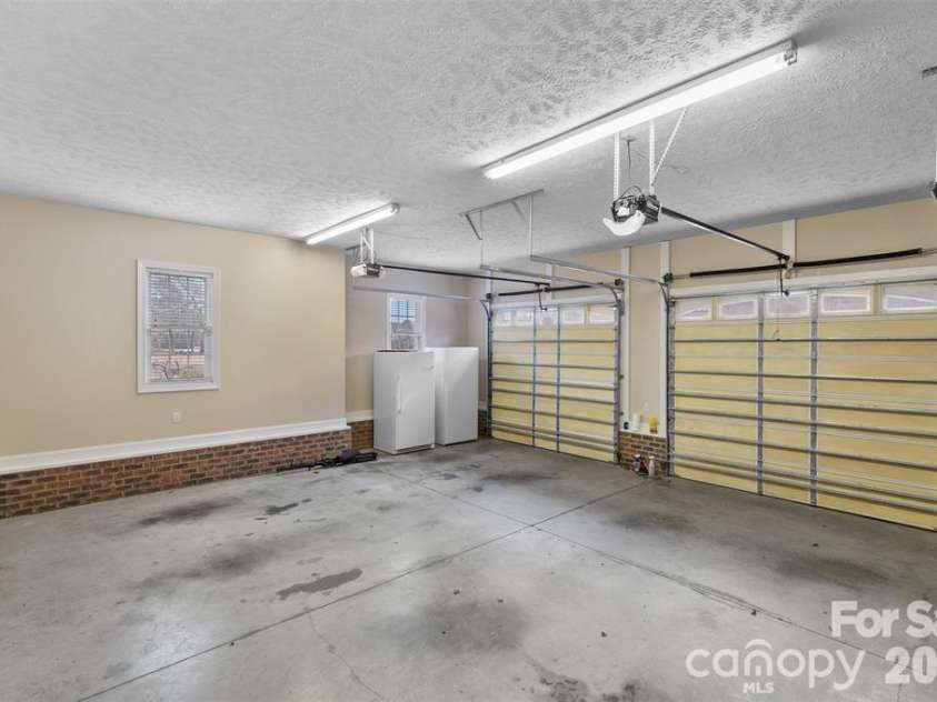 2751 Buie Philadelphus Road, Red Springs, NC 28377.  MLS# CAR4370478, YatesRealty ID 12099. 