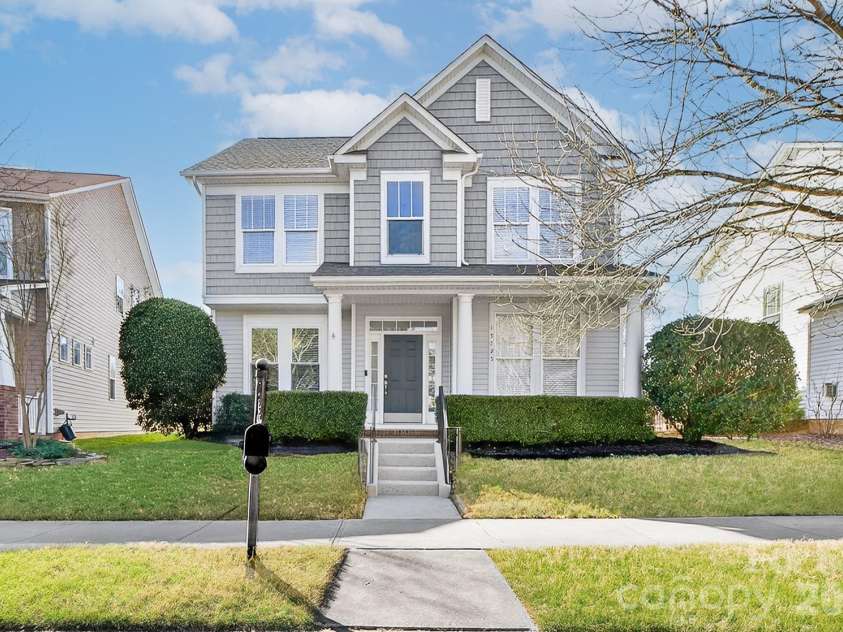 15725 Chipping Drive, Huntersville, NC 28078.  MLS# CAR4335017, YatesRealty ID 1210. Arts and Crafts style home