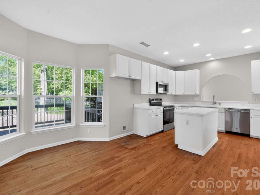 5107 Bentgrass Run Drive, Charlotte, NC 28269.  MLS# CAR4369528, YatesRealty ID 12101. 