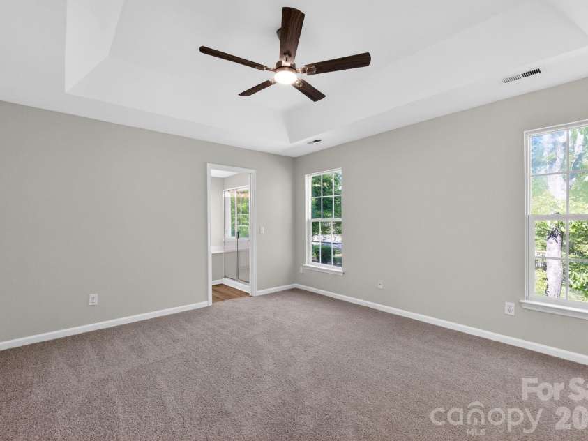 5107 Bentgrass Run Drive, Charlotte, NC 28269.  MLS# CAR4369528, YatesRealty ID 12101. 