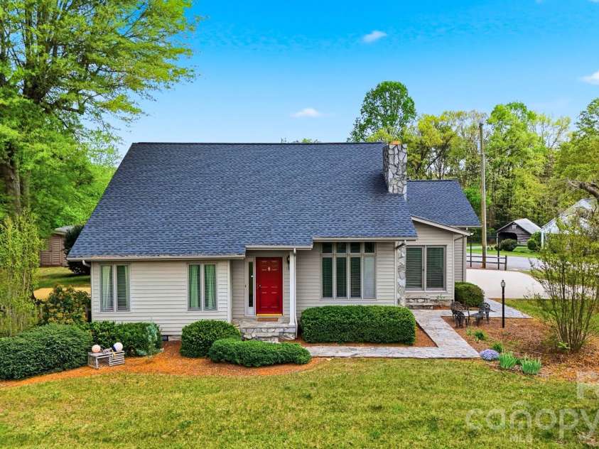 192 Reese Loop, Taylorsville, NC 28681.  MLS# CAR4408224, YatesRealty ID 12102. 