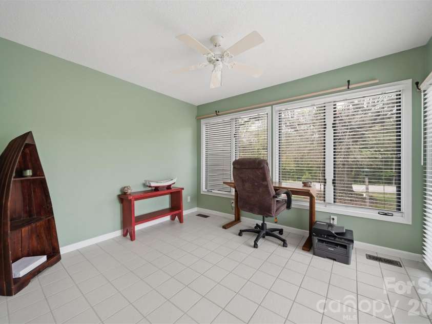 192 Reese Loop, Taylorsville, NC 28681.  MLS# CAR4408224, YatesRealty ID 12102. 