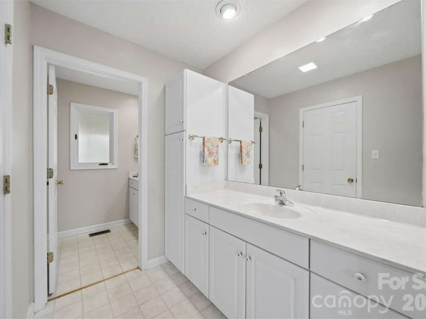 192 Reese Loop, Taylorsville, NC 28681.  MLS# CAR4408224, YatesRealty ID 12102. 